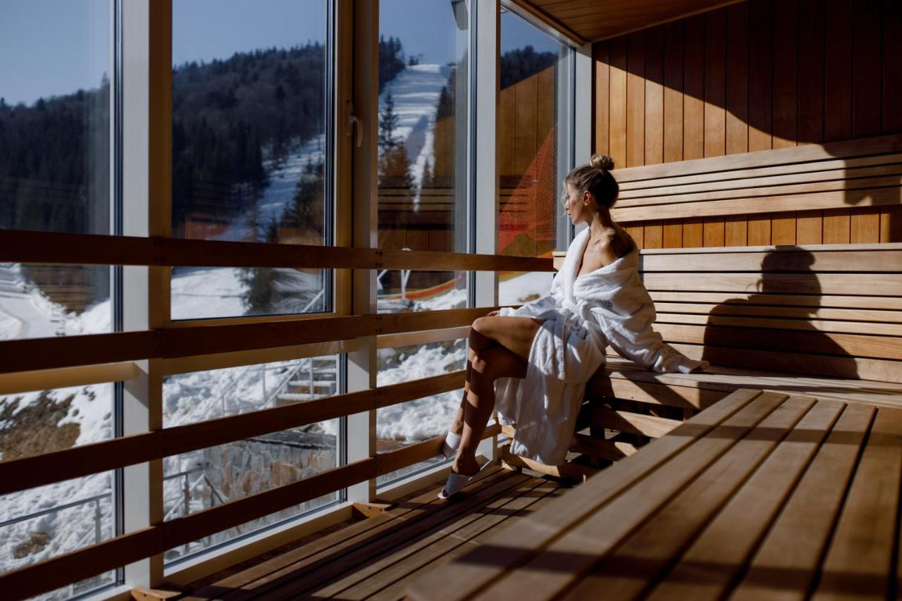 Chevalier Hotel & Spa Bukovel Bagian luar foto