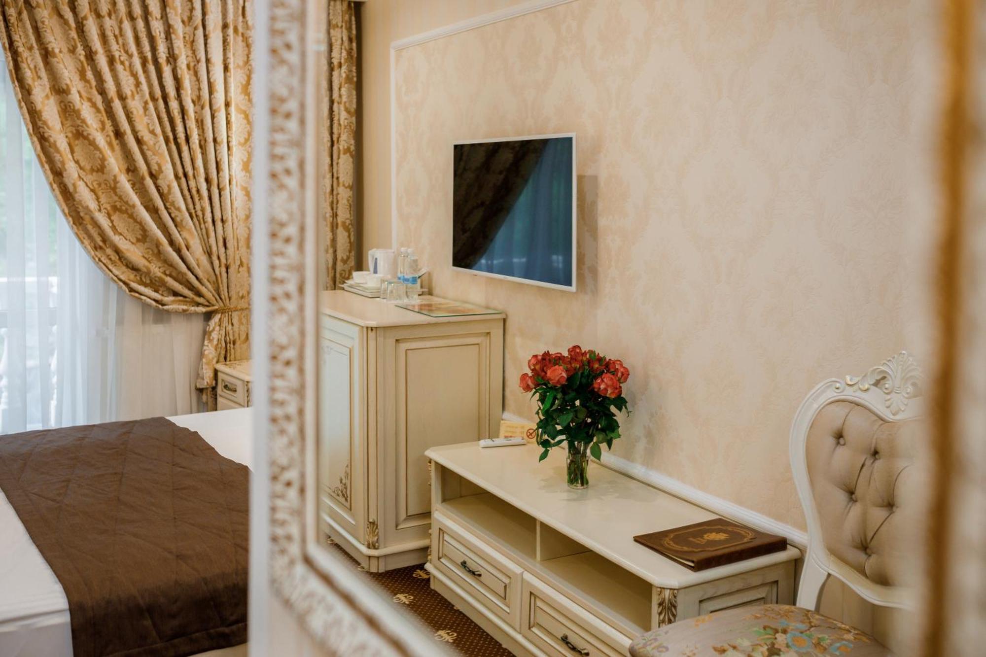 Chevalier Hotel & Spa Bukovel Bagian luar foto