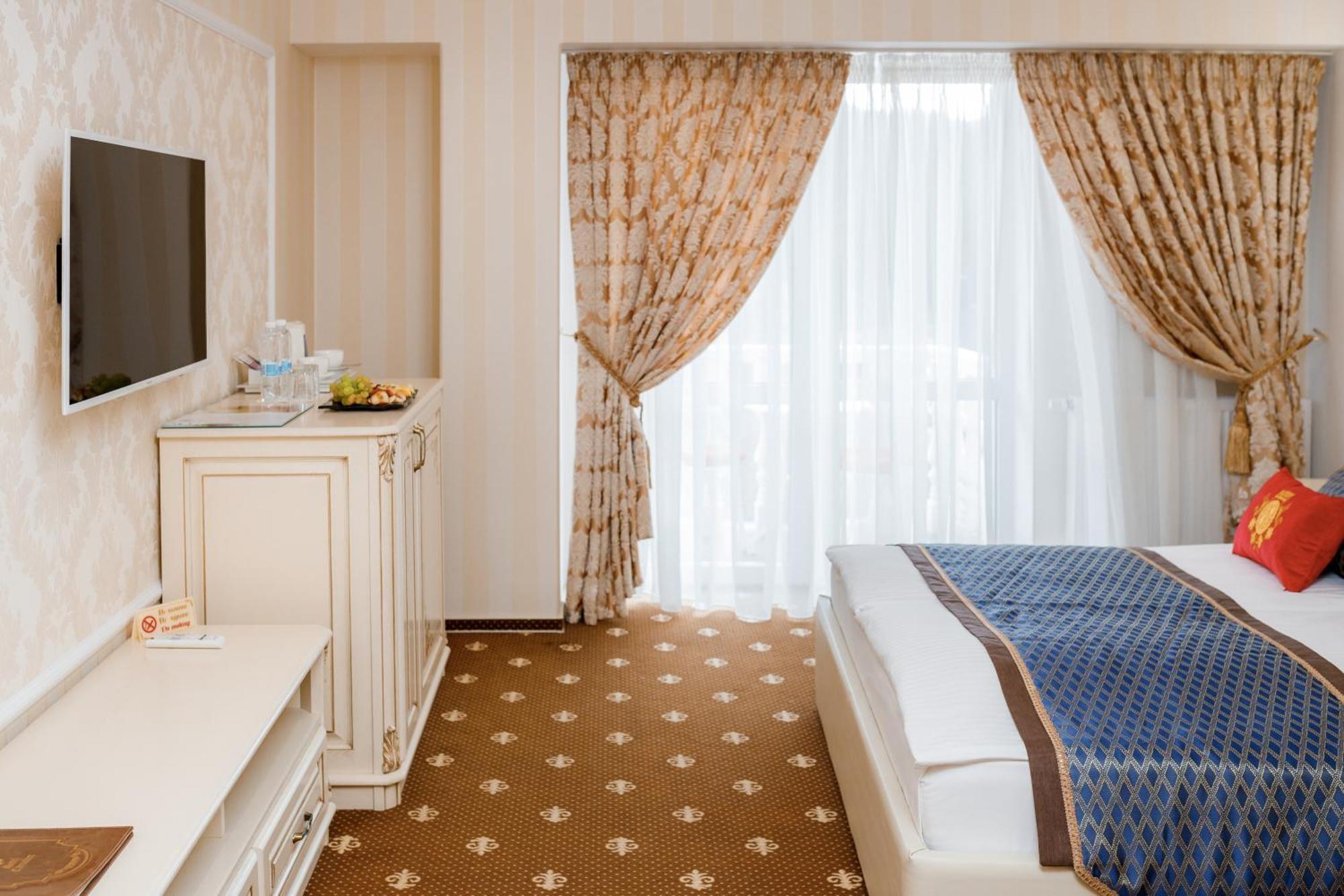 Chevalier Hotel & Spa Bukovel Bagian luar foto