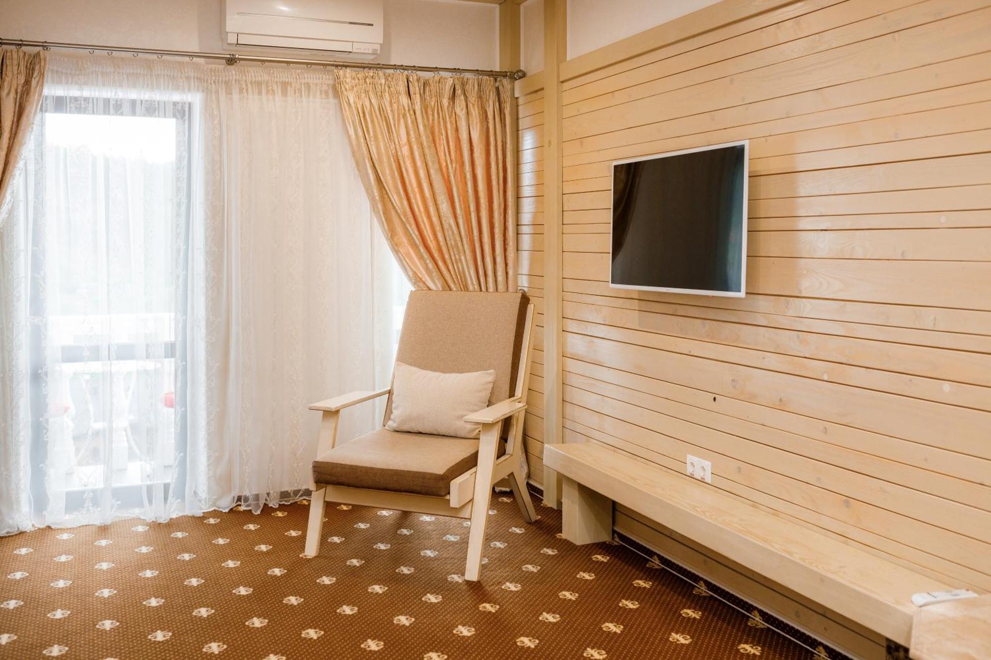 Chevalier Hotel & Spa Bukovel Bagian luar foto