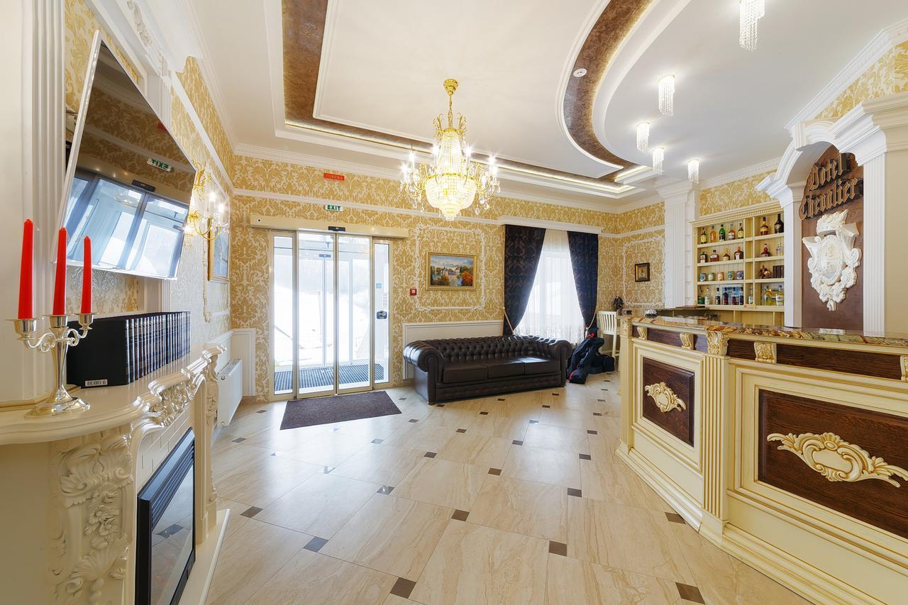 Chevalier Hotel & Spa Bukovel Bagian luar foto